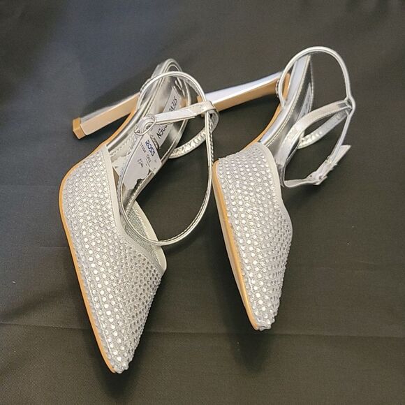 BRAND NEW STEVE MADDEN WOMEN'S RHINESTONE  HEEL PUMP - Picture 10 of 15